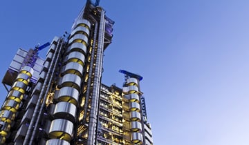 Female active underwriter share unchanged from 2025